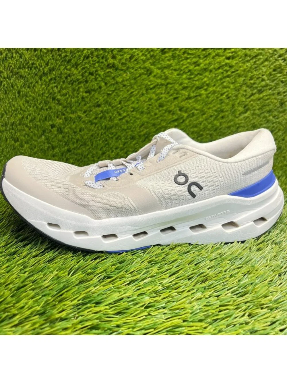 On Cloudrunner 3 Womens Size 8 Pearl White Blue Athletic Running Shoes Sneakers